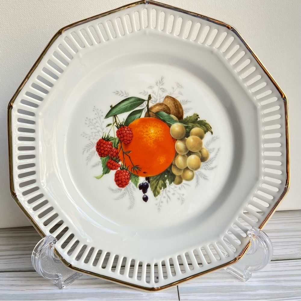 Schwarzenhammer Bavaria porcelain fruit plate with pierced gilded rim VINTAGE